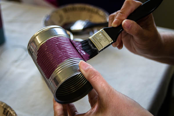 Make Utensil Bins using Tin Can To Manage Your Kitchen Stuffs