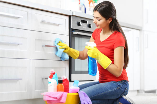 weekly-kitchen-cleaning