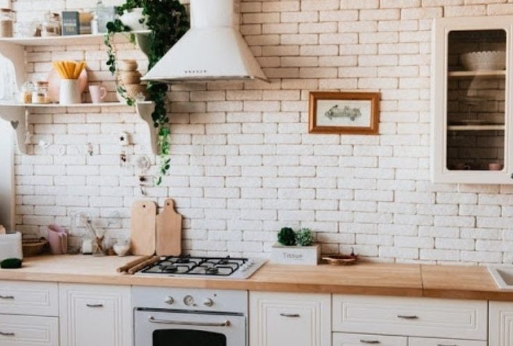 6 Easy Tips To Clean A Greasy Kitchen Chimney At Home