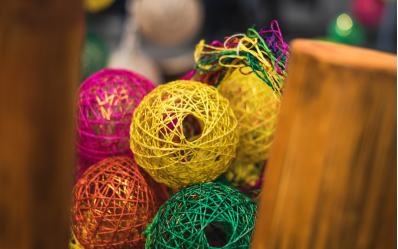  Thread lanterns