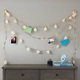 Go for Pom Pom Garland with Photo Clips