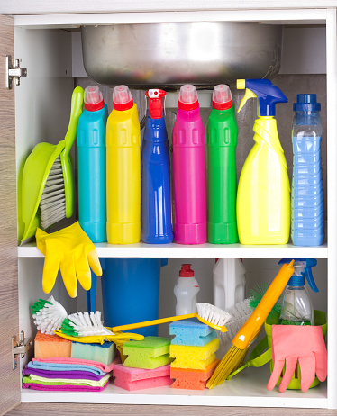 Tips on How to Clean Kitchen Cabinet Hardware
